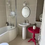 Seaside Chic! Modern Cosy Сasa de vacaciones *