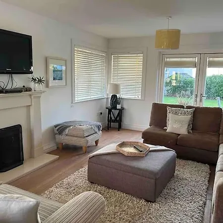 Seaside Chic! Modern Cosy * Лехинч