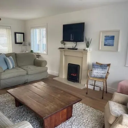 Seaside Chic! Modern Cosy